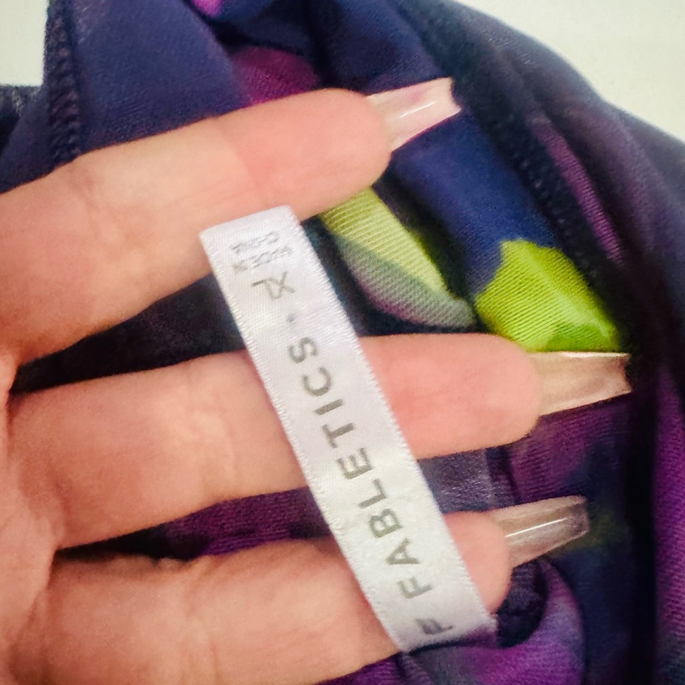Fabletics 3 pc set - Picture 8 of 11